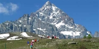 Il Monviso domina il paesaggio della valle ed è visibile fin dalla lontana pianura. Chi vi salì per primo?