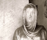 Alla statua della bellezza / Langue la lampada