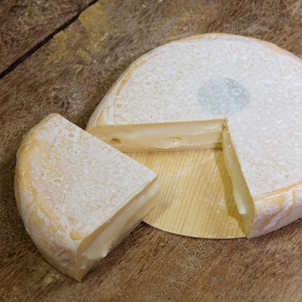 8 - REBLOCHON